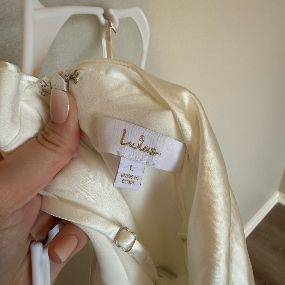NWT Lulus Passionate Allure Ivory Satin Backless Cowl
Neck Maxi Dress Size Large - Picture 12 of 14